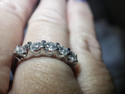 Moissanite 5 stone band