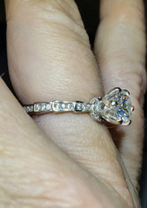 1 ct halo Step-sided ring